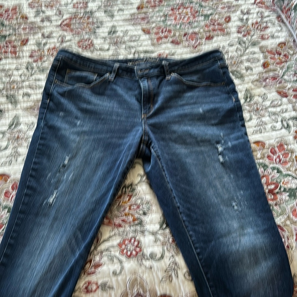 Universal thread jeans